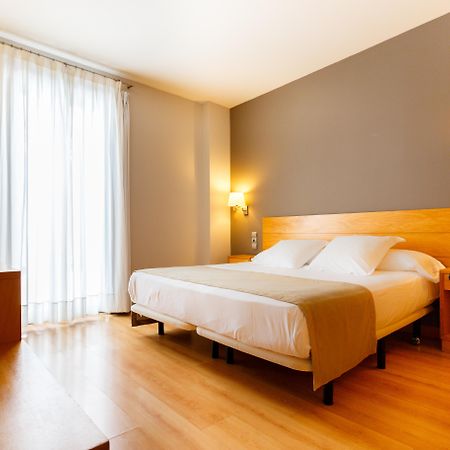 Hotel Aacr Museo Seville Ngoại thất bức ảnh
