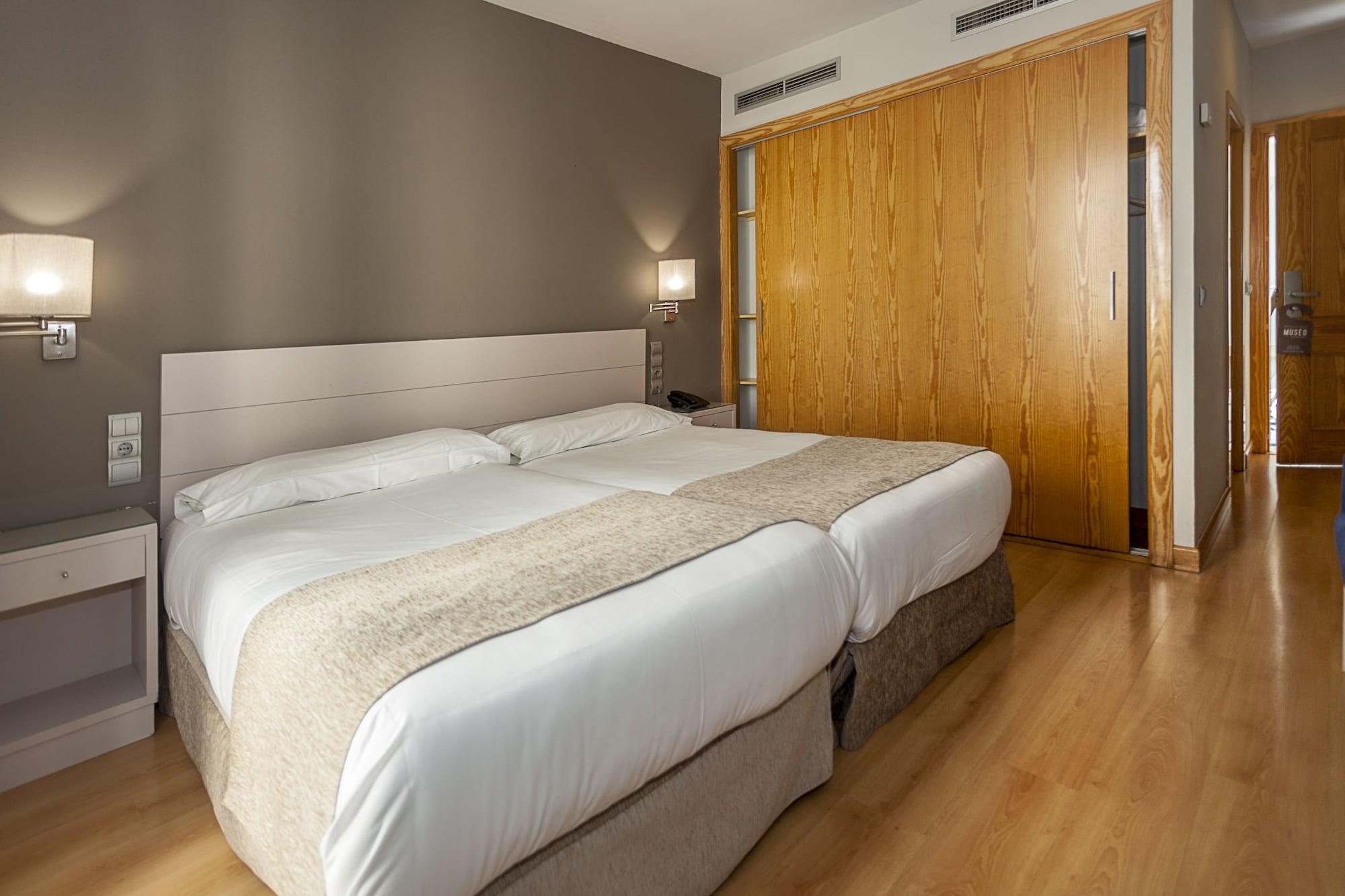 Hotel Aacr Museo Seville Ngoại thất bức ảnh